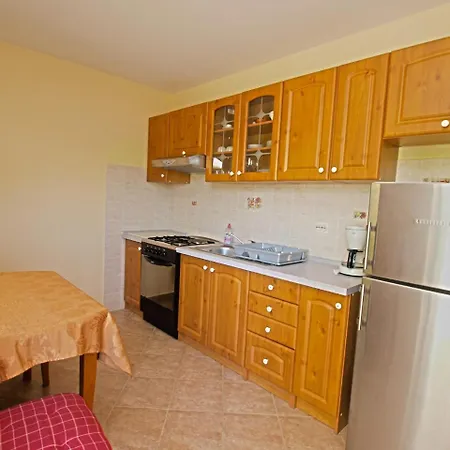 Apartment 1094